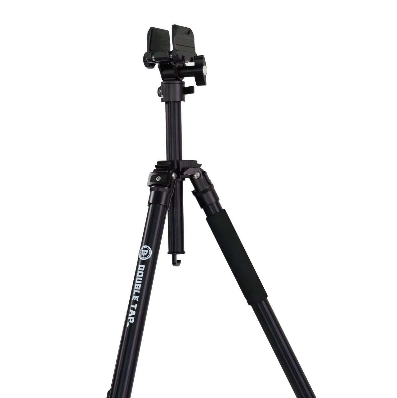stronghold-lite-aluminum-tripod-is-light-weight-and-durable
